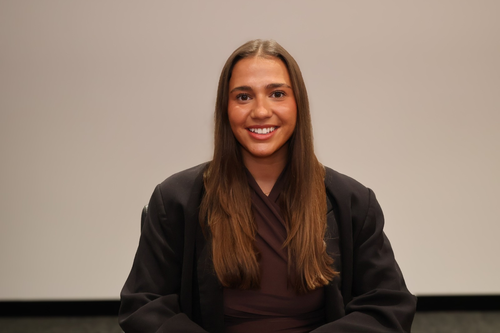 Candidate recording a video pitch